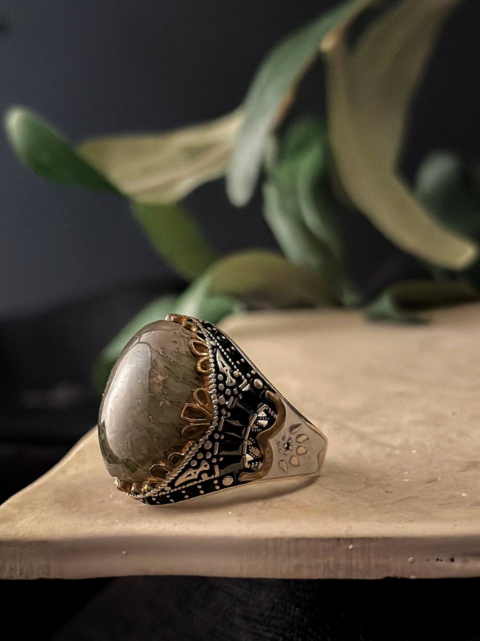 Yemeni Men Aqeeq (Agate) Silver Ring – A Symbol of Strength & Tradition