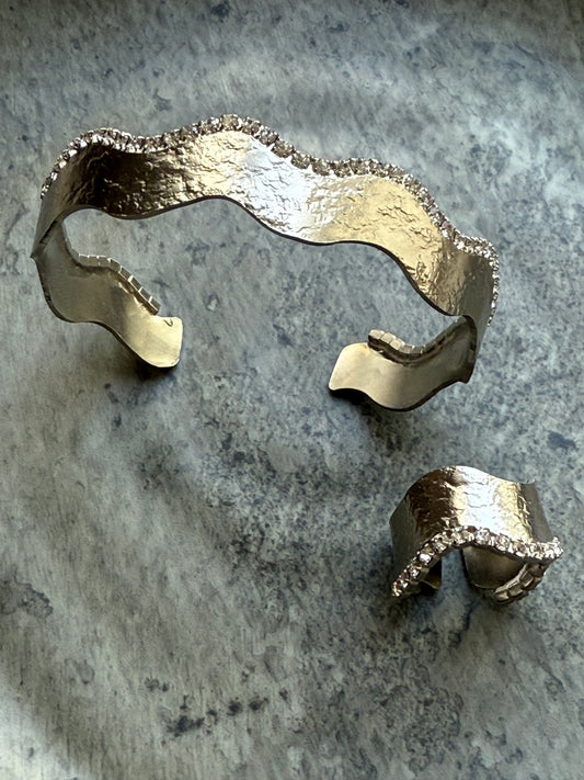 Rhodium-plated copper bangle and ring with zircon detailing - Suzys Treasures