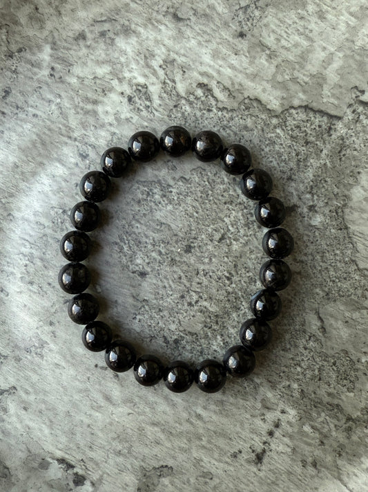Black Tourmaline round beads bracelet from Suzys Treasures – grounding crystal for protection and strength